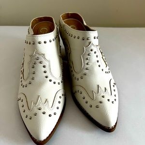 White Cowboy Boot Mules Women’s Size 9 Wide